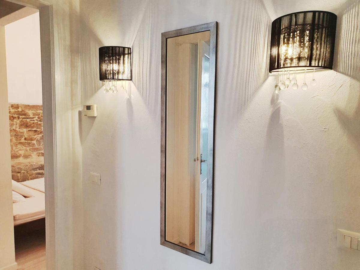 Casa Bianca - 2 Bedroom Design Apartment ตรีเอสเต ภายนอก รูปภาพ