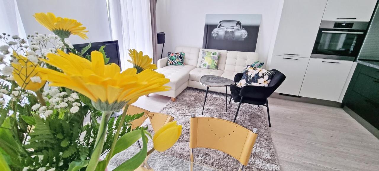 Casa Bianca - 2 Bedroom Design Apartment ตรีเอสเต ภายนอก รูปภาพ